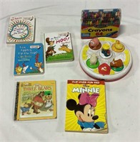 Kids lot w/ Dr. Seuss books