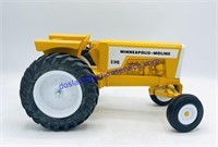 1:16 Scale Models Minneapolis-Moline G940 Tractor