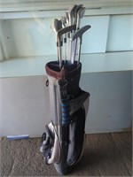 Set of Youth Spalding Golf Irons, Bag, &