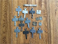 Group lot of Vintage Trap Tags