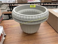 2ct.Southern Patio top part of Urn planter only
