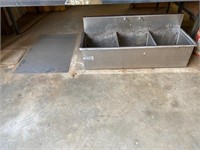 STAINLESS STEEL SINK