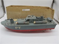 1960'S WOOD MODEL PT BOAT 22 L,