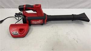Milwaukee 12v Blower w/Charger Does Work