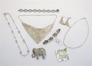 Costume Jewellery Necklaces, Bracelet's & Brooch