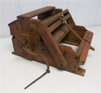 Corn Sheller possibly says Ludwiag