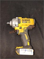 DeWalt 20V 1/2" mid range impact wrench, tool Only