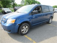 10 Dodge Caravan  Van BL 6 cyl  Started with Jump