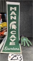 Michican State Man Cave Banner & Yard Work Gloves