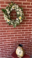 Daisy Wreath, Chicken Vase has crack