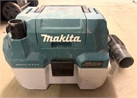 Makita 18V Vacuum, No Bath. Works