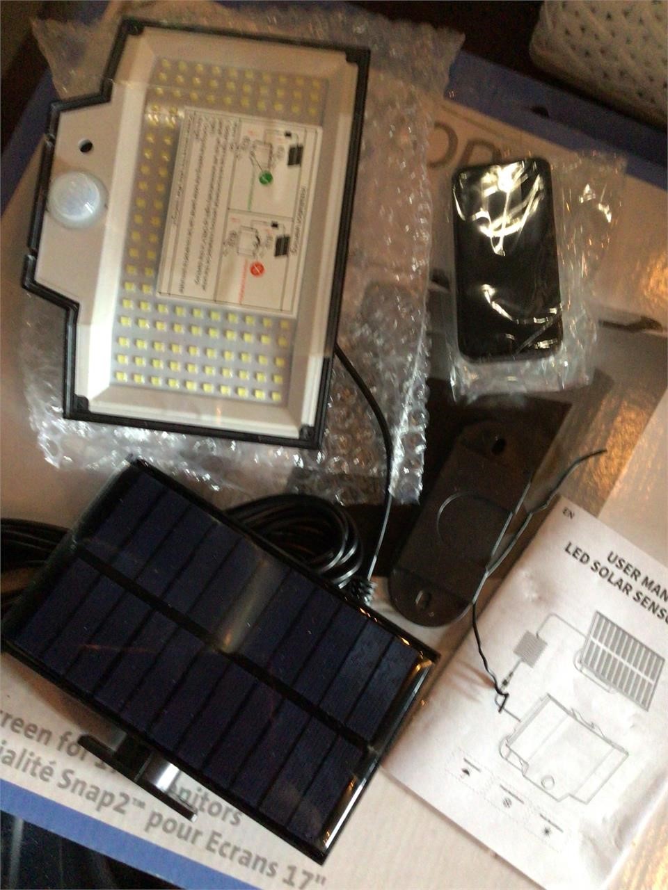 New LED Solar Sensor Light