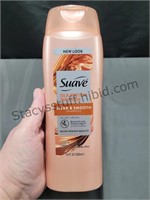 Suave Sleek & Smooth Shampoo