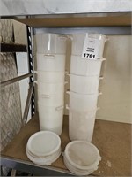 11 White Round 8 Qt. Container with lids