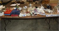 Entire table lot to include: glassware, china,