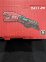 Milwaukee M12 cordless copper tubing cutter