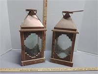 2 Lanterns Decorative