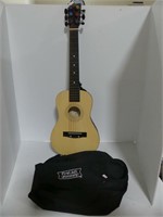 FIRST ACT DISCOVERY CHILDS GUITAR W/BAG