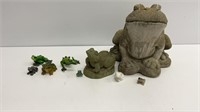 Indoor/outdoor frog decor