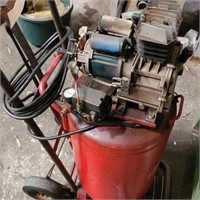 AIRCOMPRESSOR