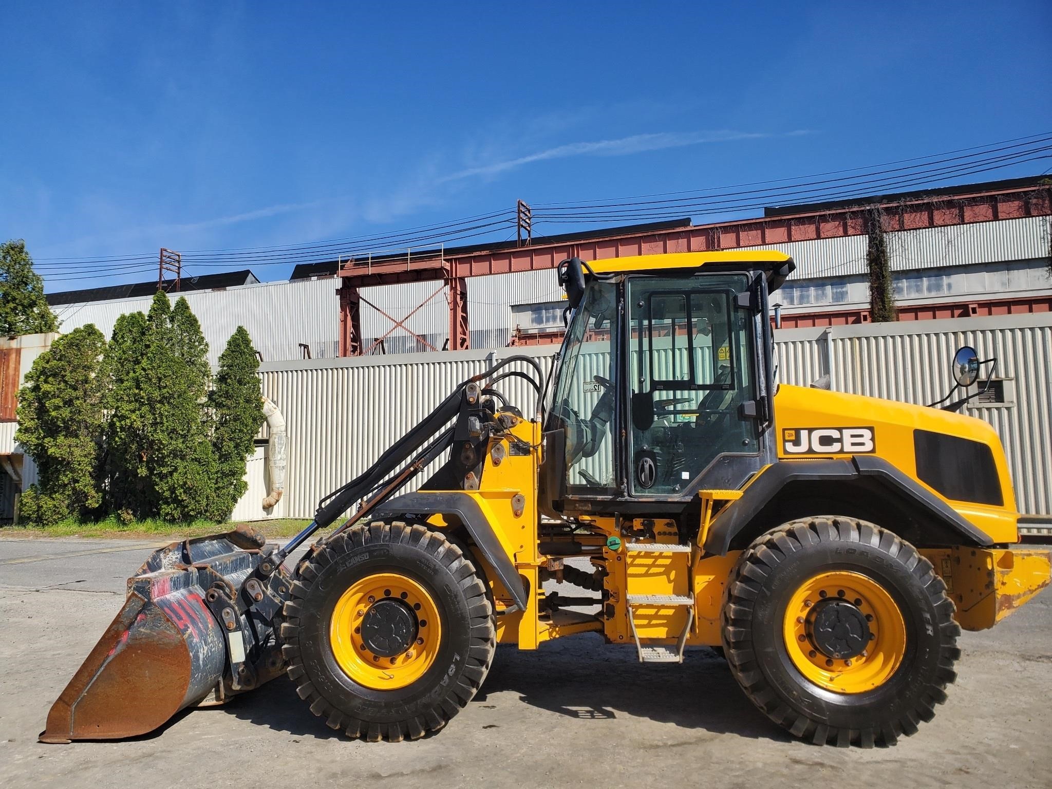 2018 JCB 417HT Wheel Loader