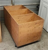 Plywood Box/Cart on Wheels 23H×25D×46.5W