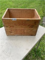 Eley Vintage Wooden Ammo box. Size in pictures