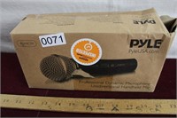 Pyle Professional Microphone
