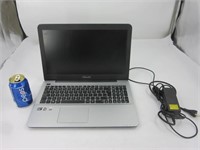 Laptop ASUS 17po de 8gb et 64g mémoire ** non
