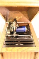 Lot #547 - Edison antique table top model 30