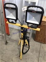 SHOP LIGHT ON STAND, W/ EXTRA OUTLETS