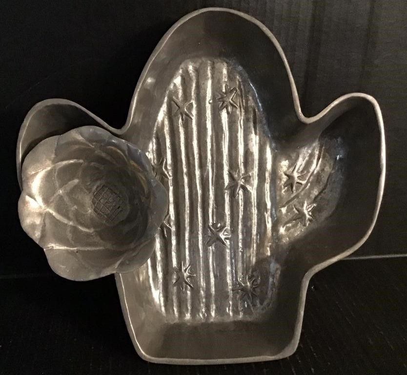 PEWTER CACTUS CHIP DIP TRAY