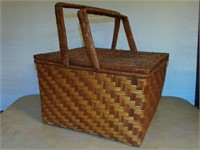 Picnic Basket Yugoslavia Vtg.