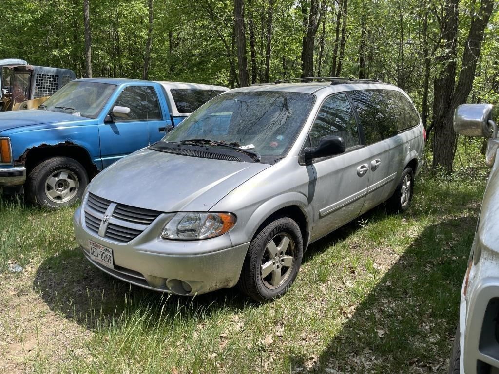 2005 Chrysler Van