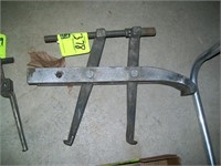 2-ARM GEAR PULLER