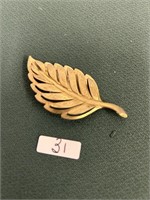 Vintage Goldtone Leaf Brooch