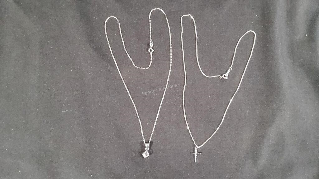 Necklace Chain w/ Pendant 23cm, 2 grams