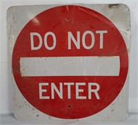 Do Not Enter Metal Street Sign