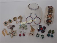 Beautiful Vintage Holiday Jewellery