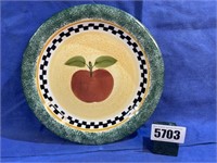 Apple Design Plate, Gibson, 10.5"Diameter