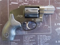 Smith & Wesson 351C Revolver - 22 WMR 1.7"