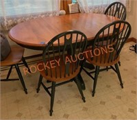 dining table and four chairs lot