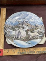 Canadian wildlife collector plate with