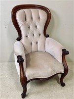 ANTIQUE VICTORIAN GENT'S CHAIR