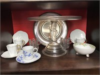 Cake plate and tea cup lot