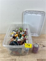 Lot of thread with tote