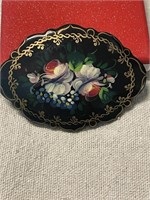 LACQUERED HANDPAINTED WOODEN BROOCH SIGNED