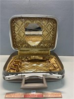GREAT LOOKING JETTINER ACCDENT TRAVEL CASE