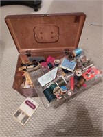 Vintage sewing box and contents (handle broken