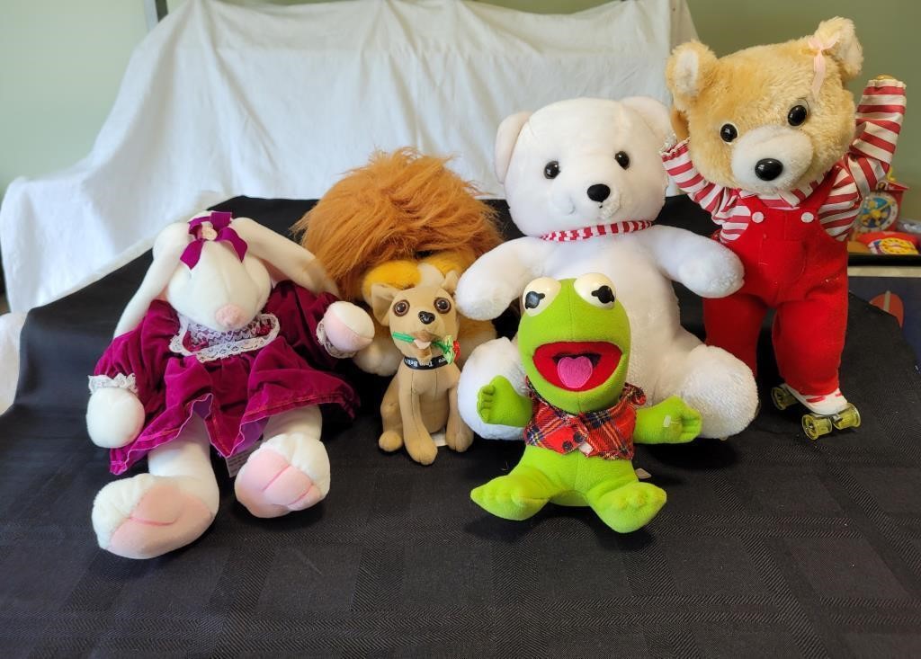 Group of Clean Stuffed Animals